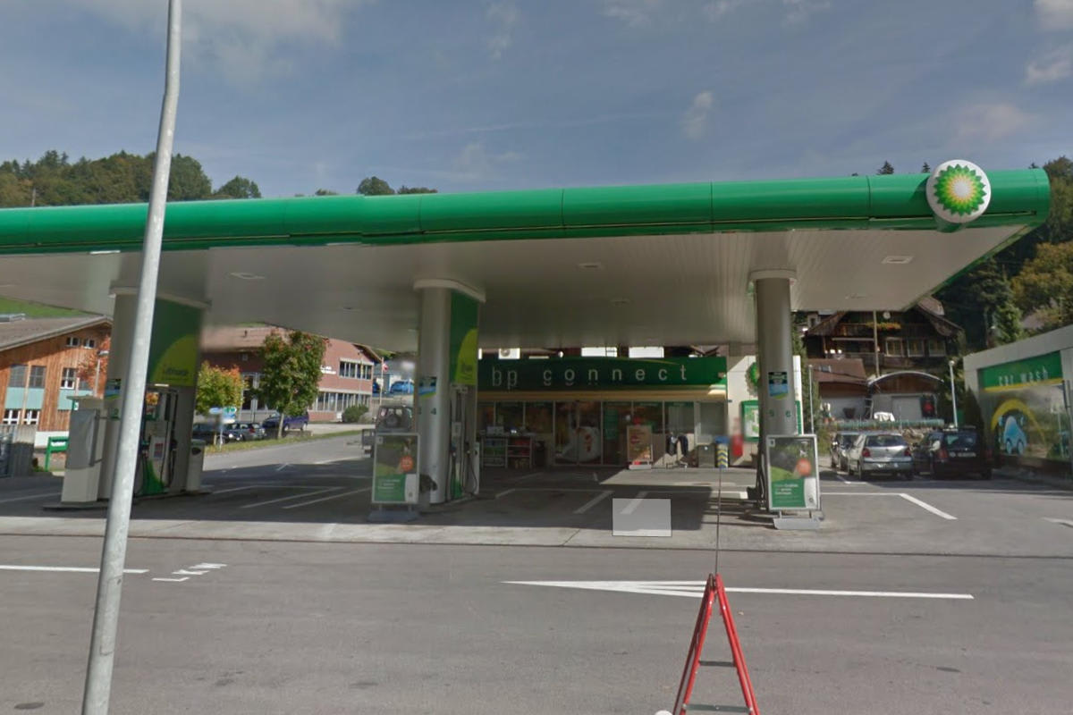 Mülenen BE - Raubüberfall auf Tankstellenshop