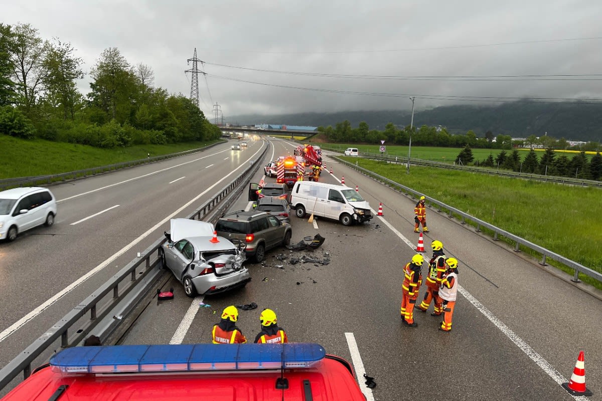 Härkingen SO - Unfall mit 5 Fahrzeugen auf der A1