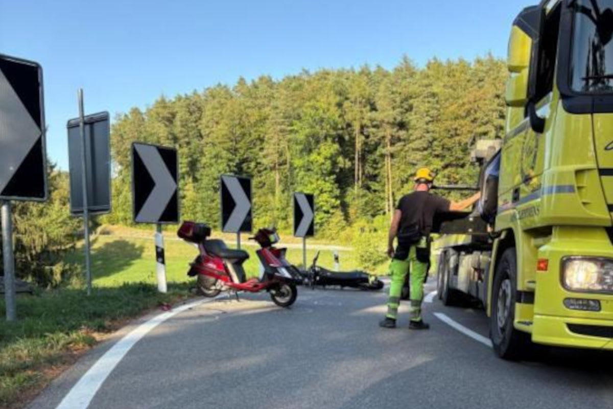 Teufen ZH – Zwei Motorradfahrer bei Unfall verletzt