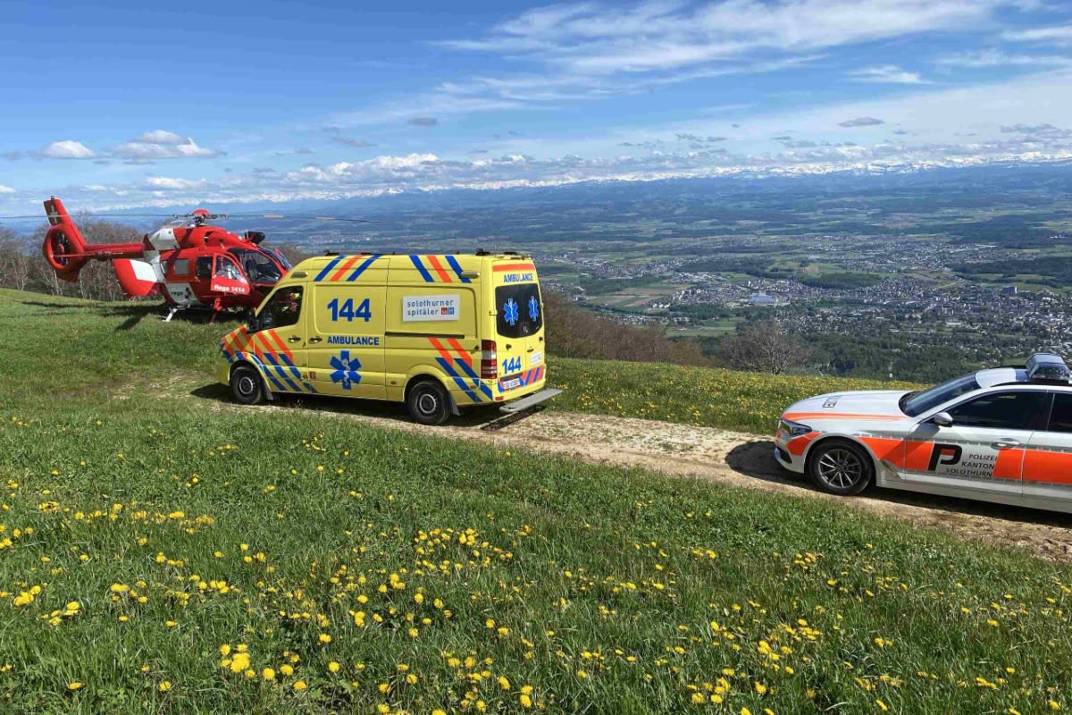 Oberdorf / Weissenstein SO  - Gleitschirmpilot nach Bruchlandung schwer verletzt!