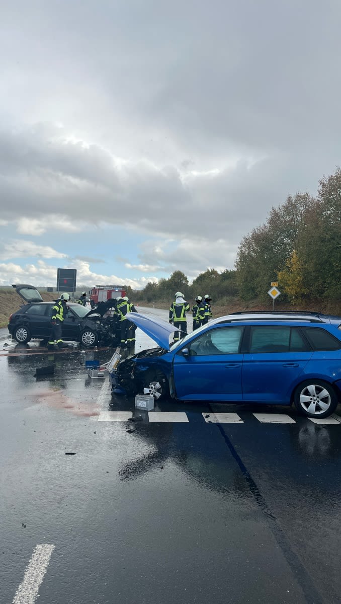 Dingelstädt – Vier Verletzte bei schwerem Unfall auf B247
