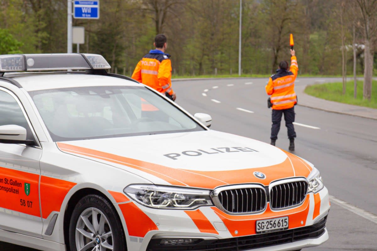 Altstätten SG – Sechs Töff- und Autolenker bei Kontrolle angezeigt