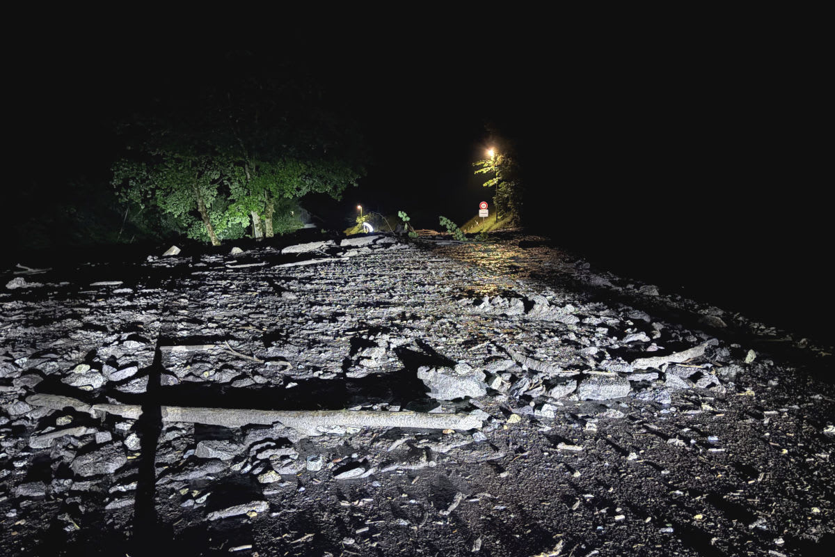 Mels SG – Strasse nach Erdrutsch gesperrt