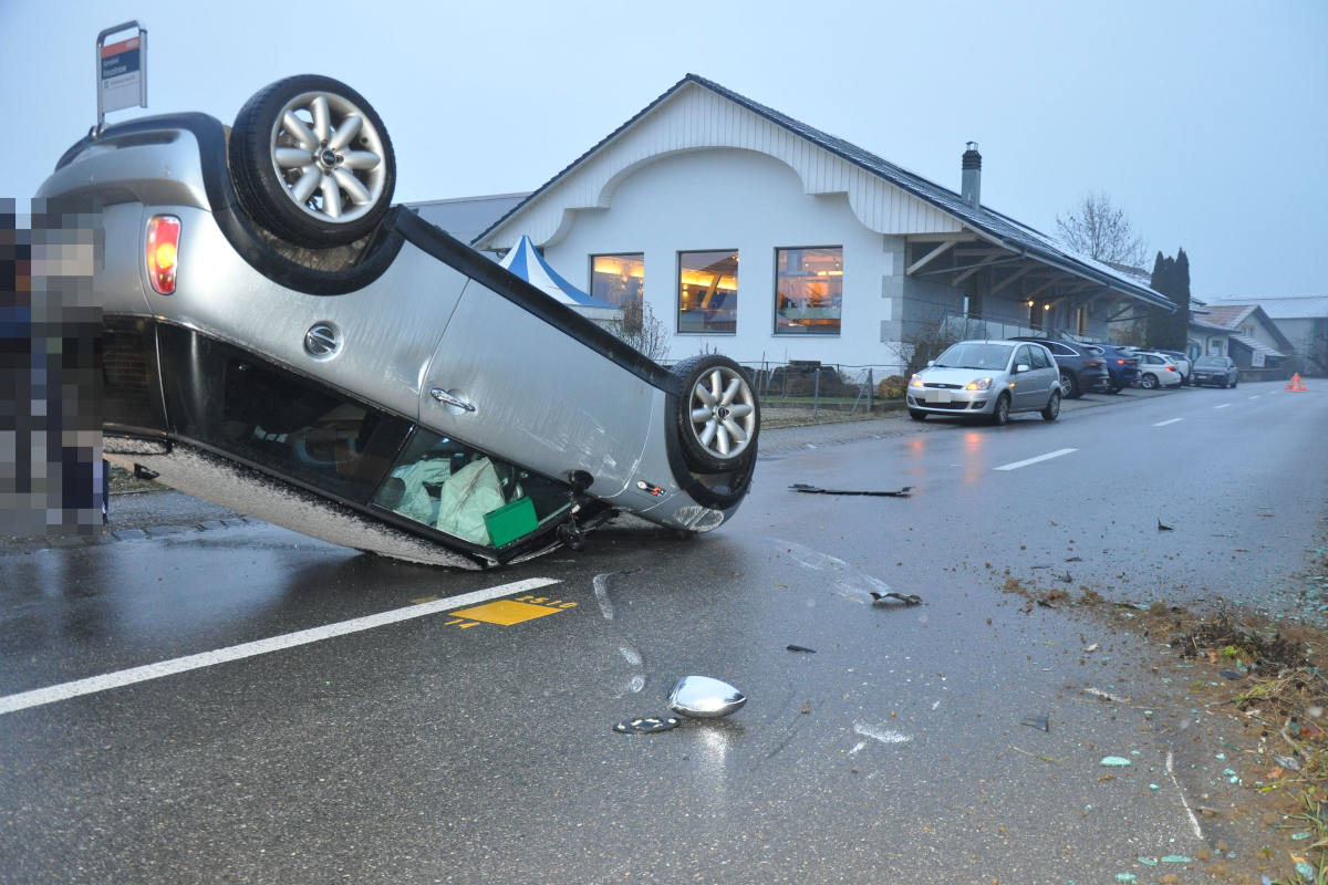Unfall in Schnottwil SO – Nach Ausweichmanöver Selbstunfall verursacht