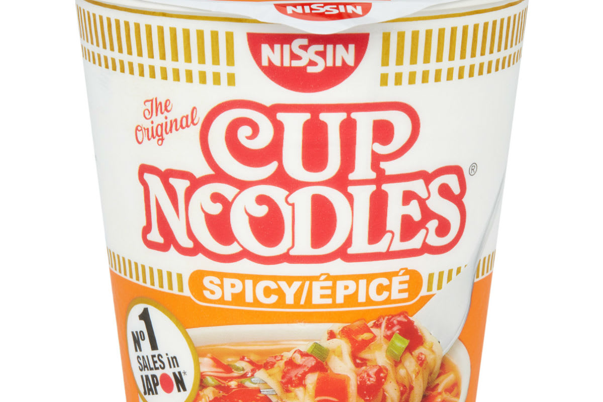 Glas in den Nudeln - Die Migros und Migrolino rufen Markenprodukt «Nissin Cup Noodles Spicy» zurück