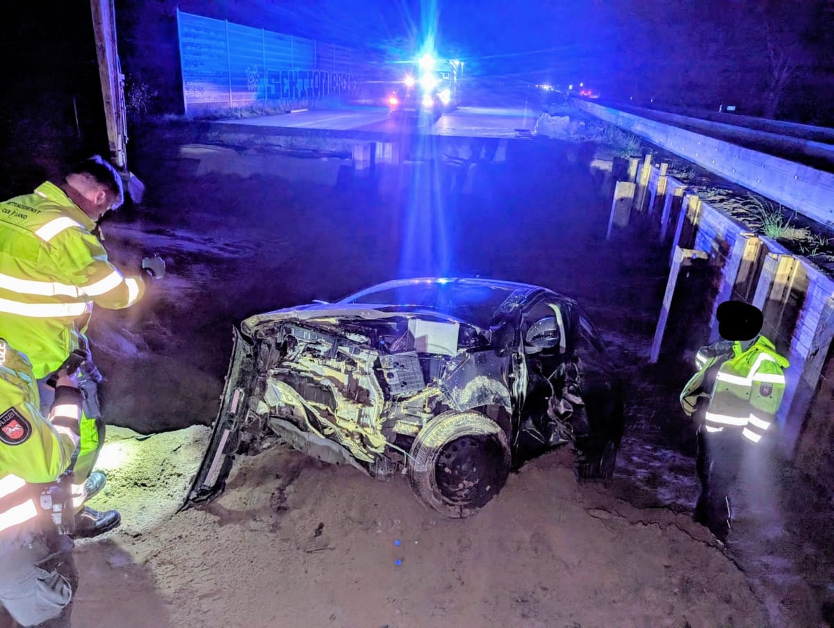 Verkehrsunfall bei Cuxhavener Baustelle – Fahrer schwer verletzt