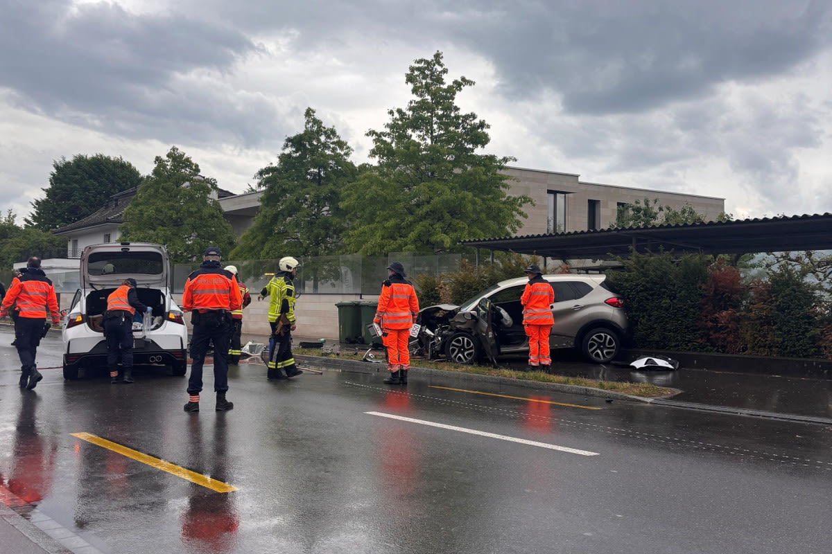 Stäfa ZH – Drei Verletzte nach Unfall auf der Seestrasse