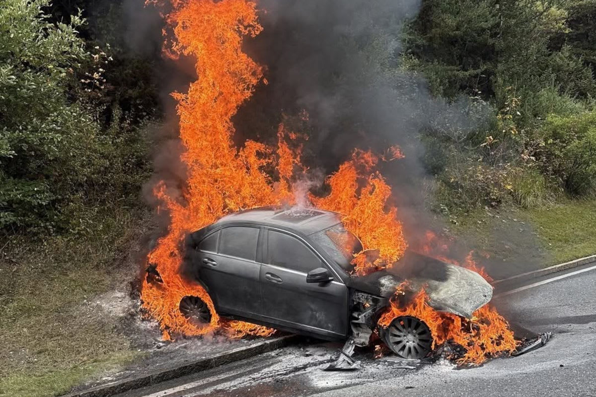 Zirl – Fahrzeugbrand sorgt für Sperre der B177