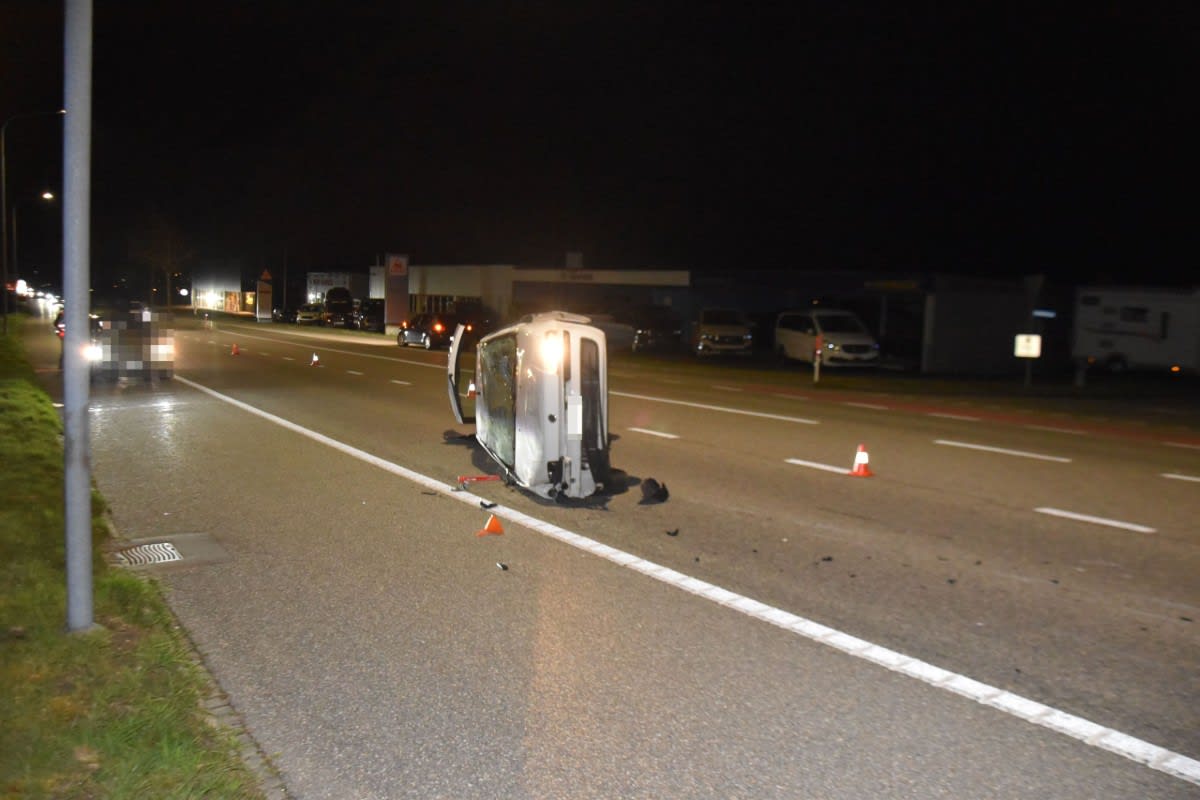 Lohn-Ammansegg SO - Fiat Punto mit spektakulärem Selbstunfall