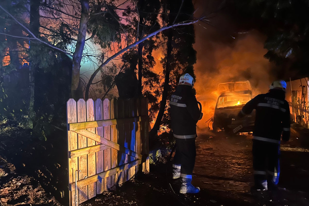Winten – Autos bei Brand eines Wohnhaus beschädigt