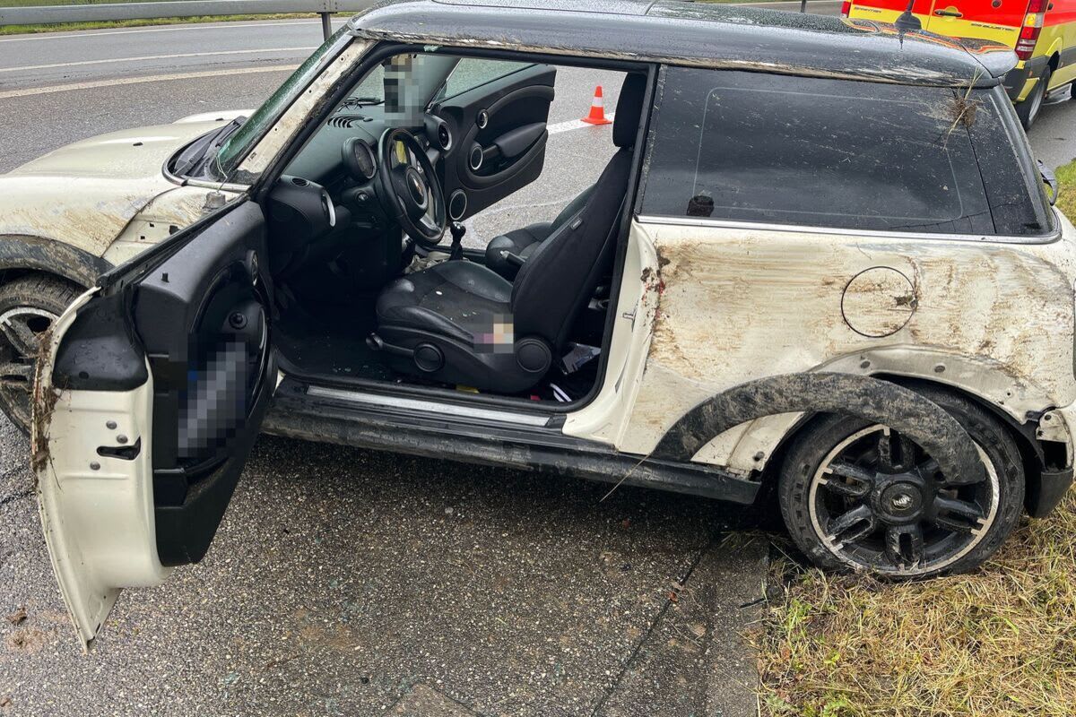 Wiedlisbach/A1 SO - Heftig mit einem Randleitpfosten kollidiert