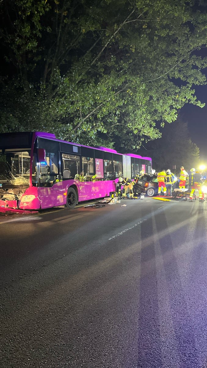 Witten – Vier Schwerverletzte bei Unfall mit Fahrerflucht
