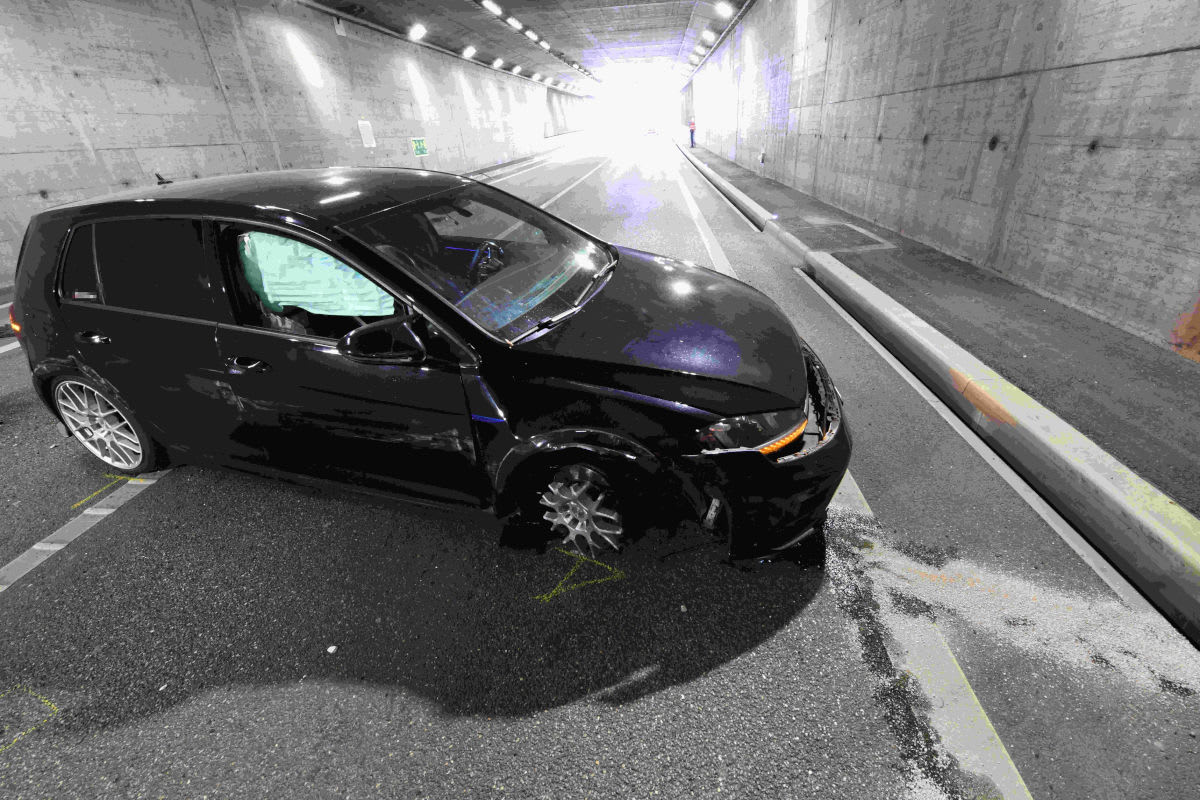 Solothurn – Flucht vor Kontrolle endet mit Unfall im Tunnel