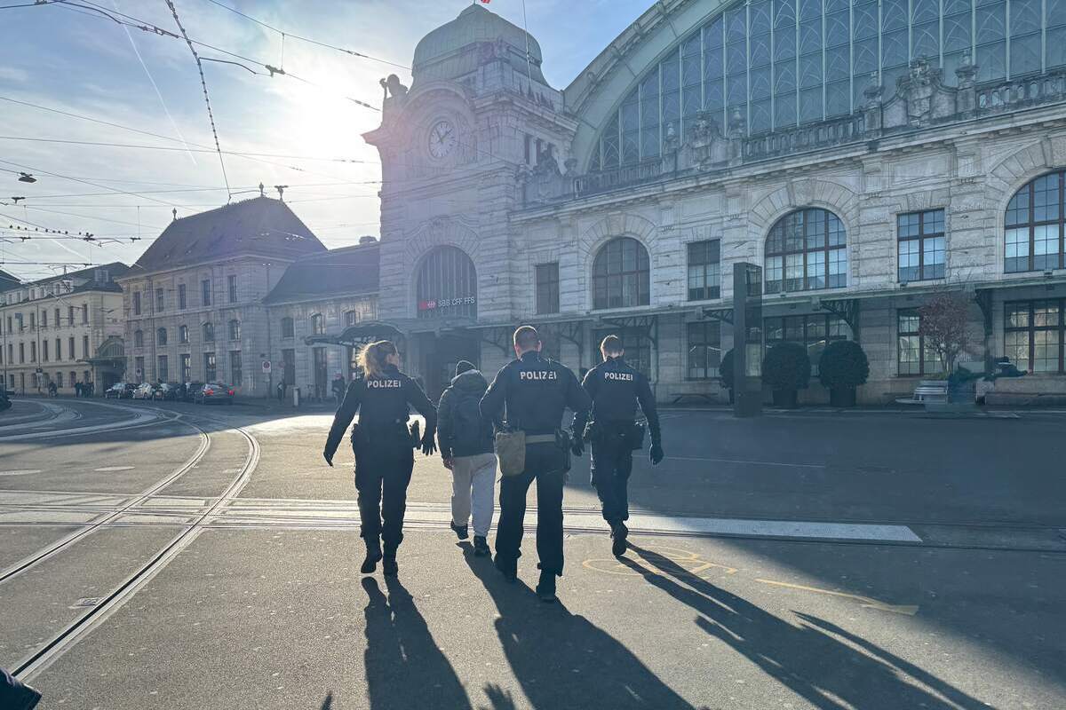 Basel – Mann bei Streit auf Bahngleis gestürzt