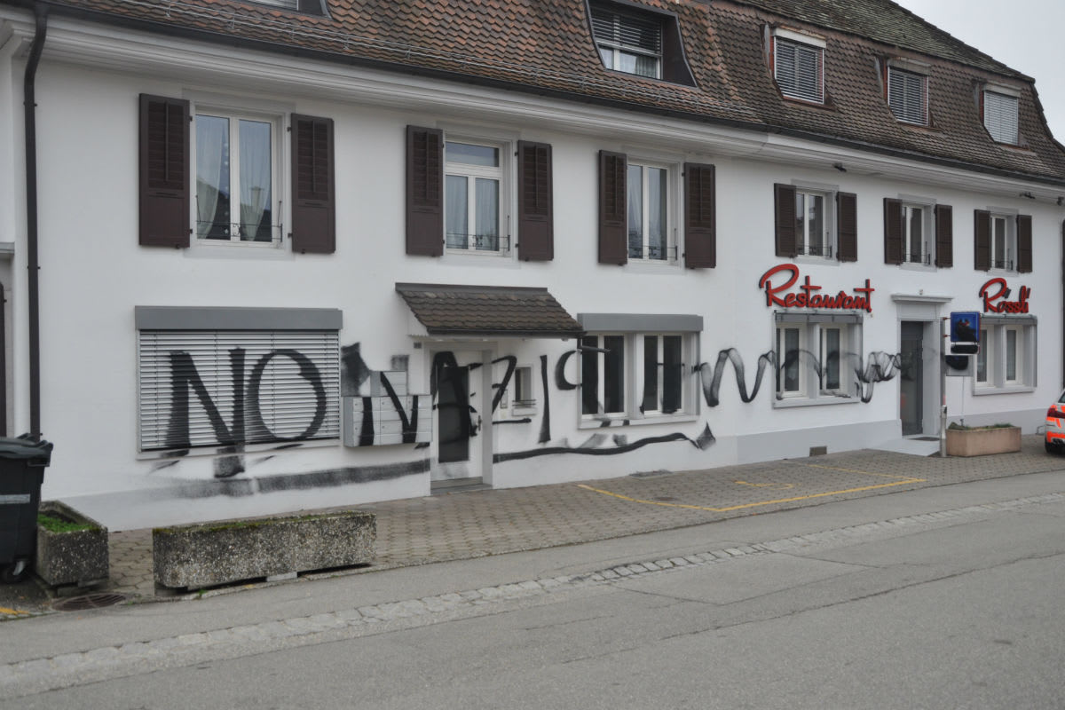 Bellach SO - Fassade versprayt – Die Polizei sucht Zeugen