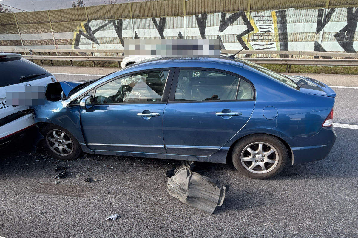 A1 Oberbuchsiten SO – Fünf Autos bei Auffahrkollision auf Autobahn beteiligt