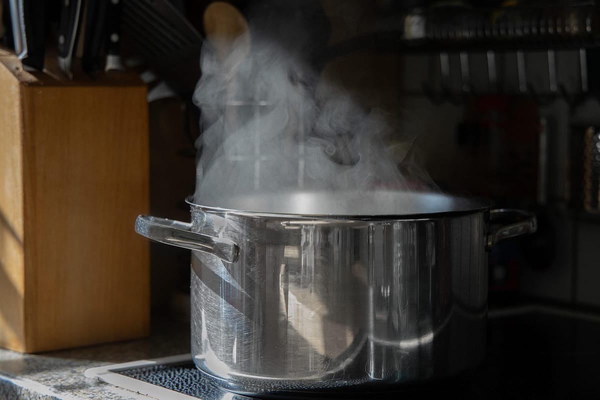 Satigny GE – Leitungswasser nur abgekocht verwenden