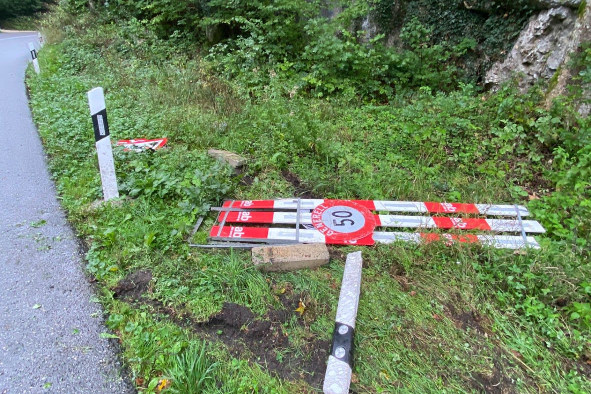 Seewen SO - Totalschaden nach riskantem Überholmanöver 