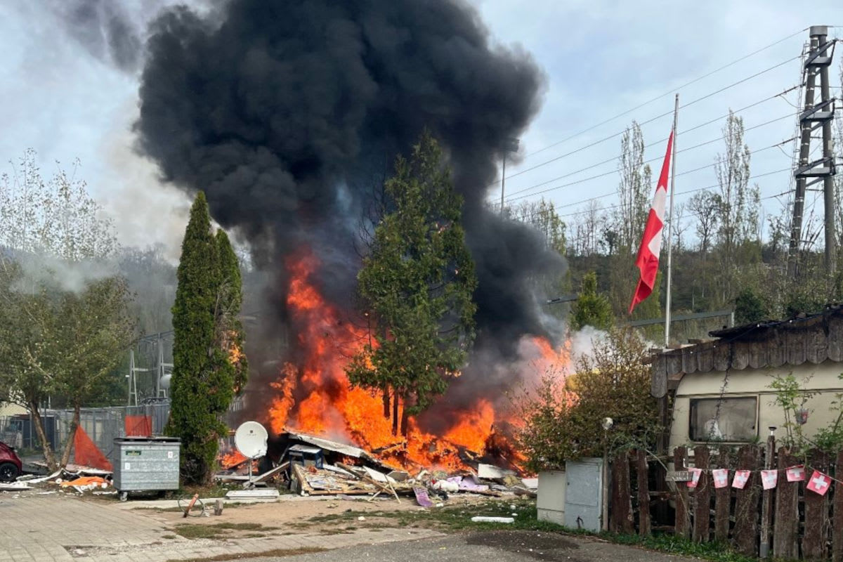 Olten SO – Explosionen bei Brand in Wohnwagen