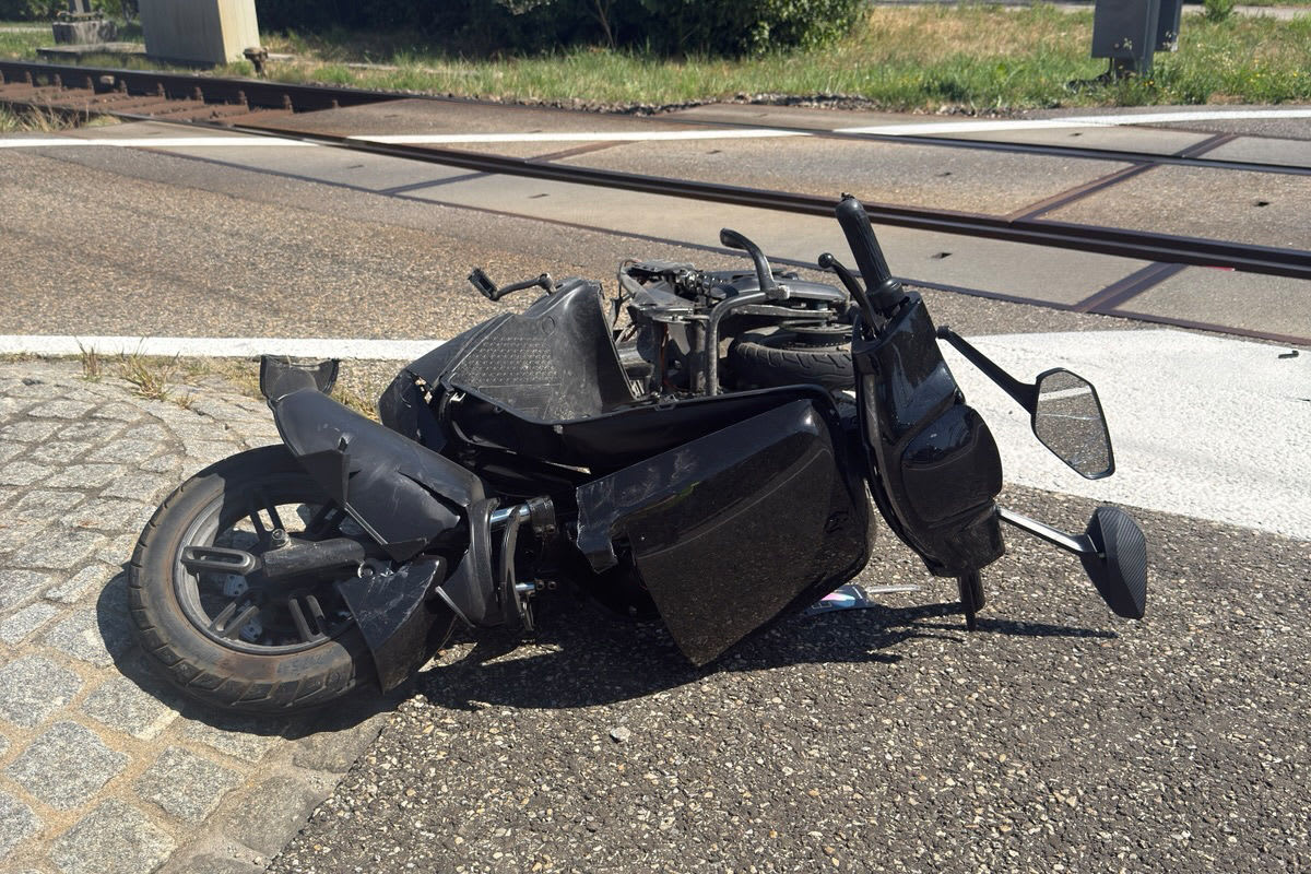 Tödlicher Unfall in Kölliken AG – Auto erfasst E-Roller-Lenker