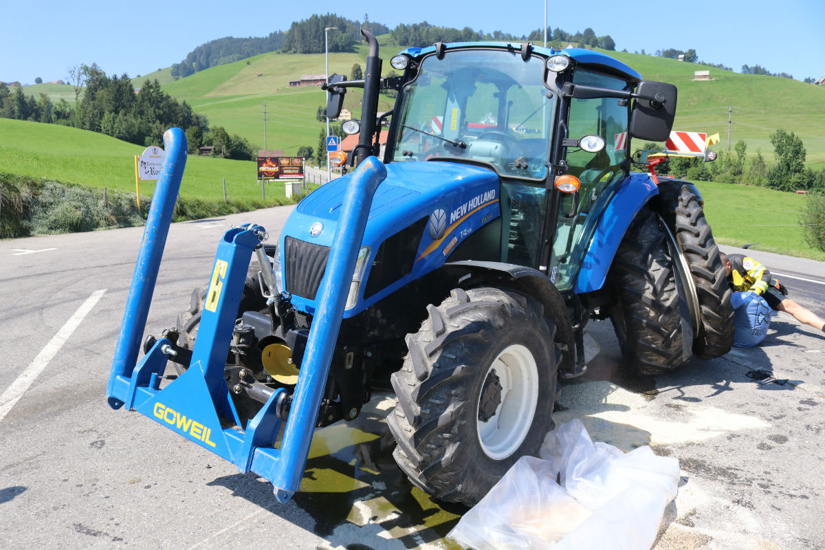 Appenzell AI - Kollision zwischen zwei Traktoren