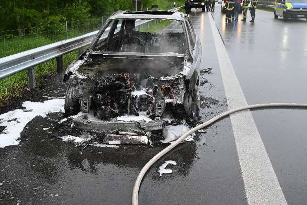 Haren – Audi brennt auf A31 vollständig aus