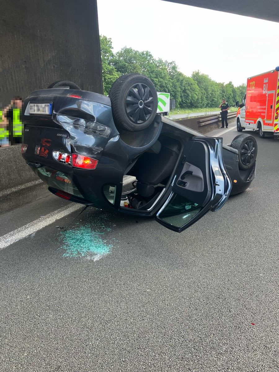 Bielefeld – Unfall nach Sekundenschlaf auf der A2
