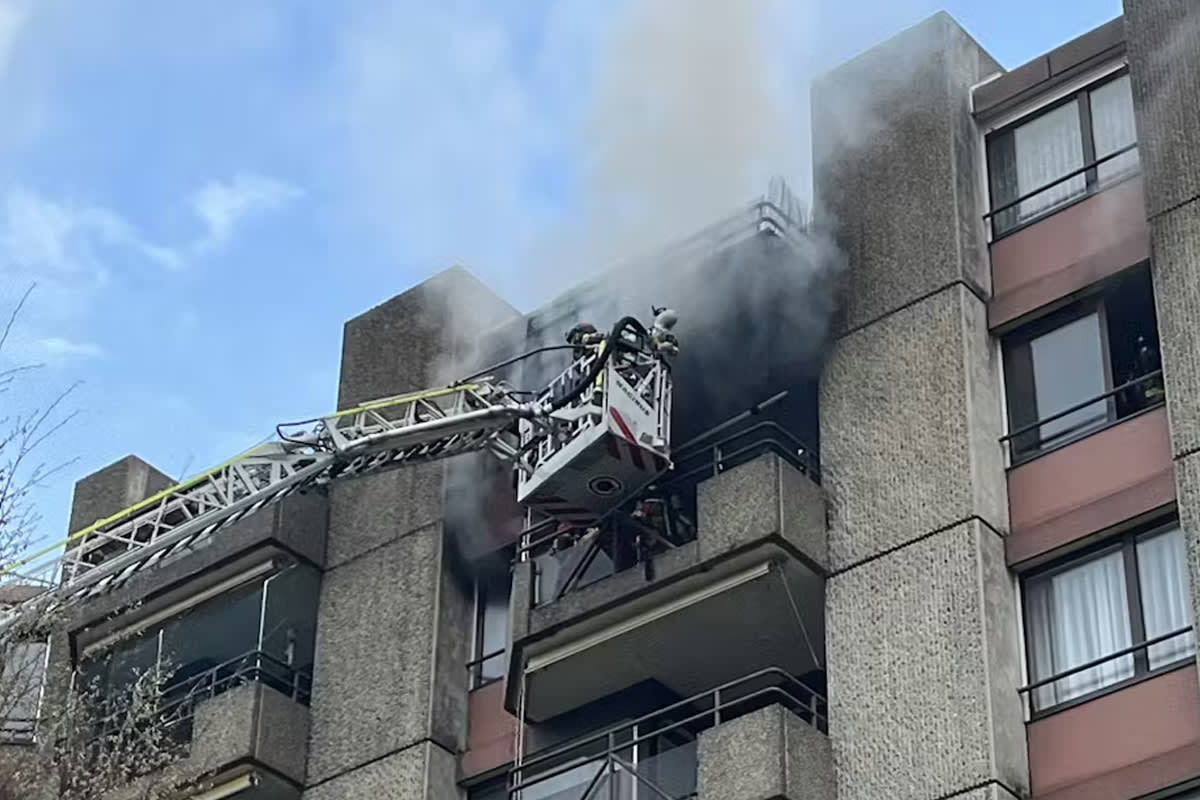 Köniz BE - Frau nach Brand in Mehrfamilienhaus schwer verletzt
