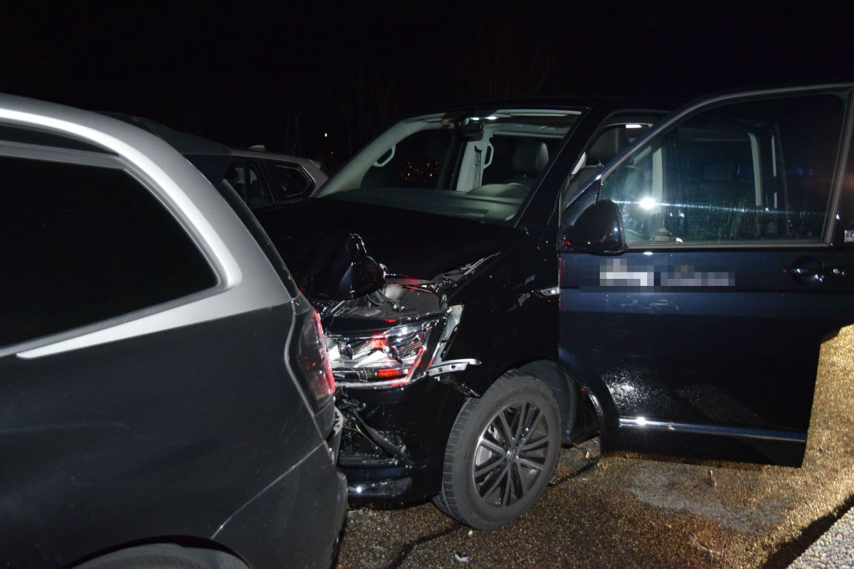 A1 bei Niederbipp SO - Auffahrkollision mit sechs beteiligten Autos