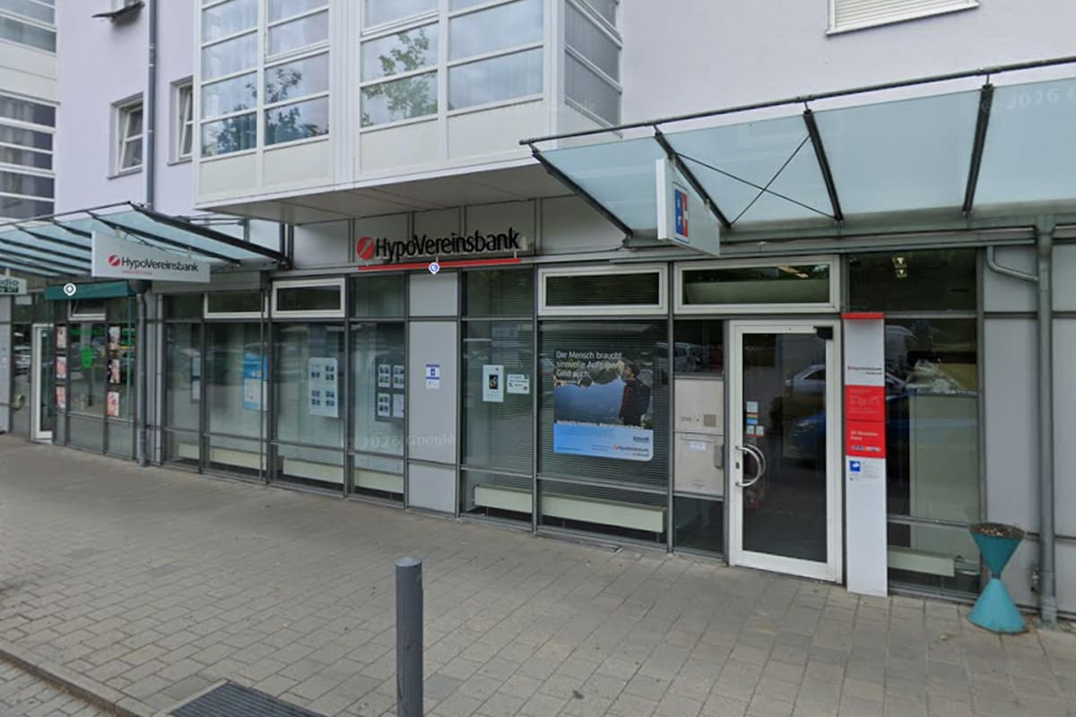 Regensburg – Tatverdächtiger nach Geiselnahme in Bank festgenommen