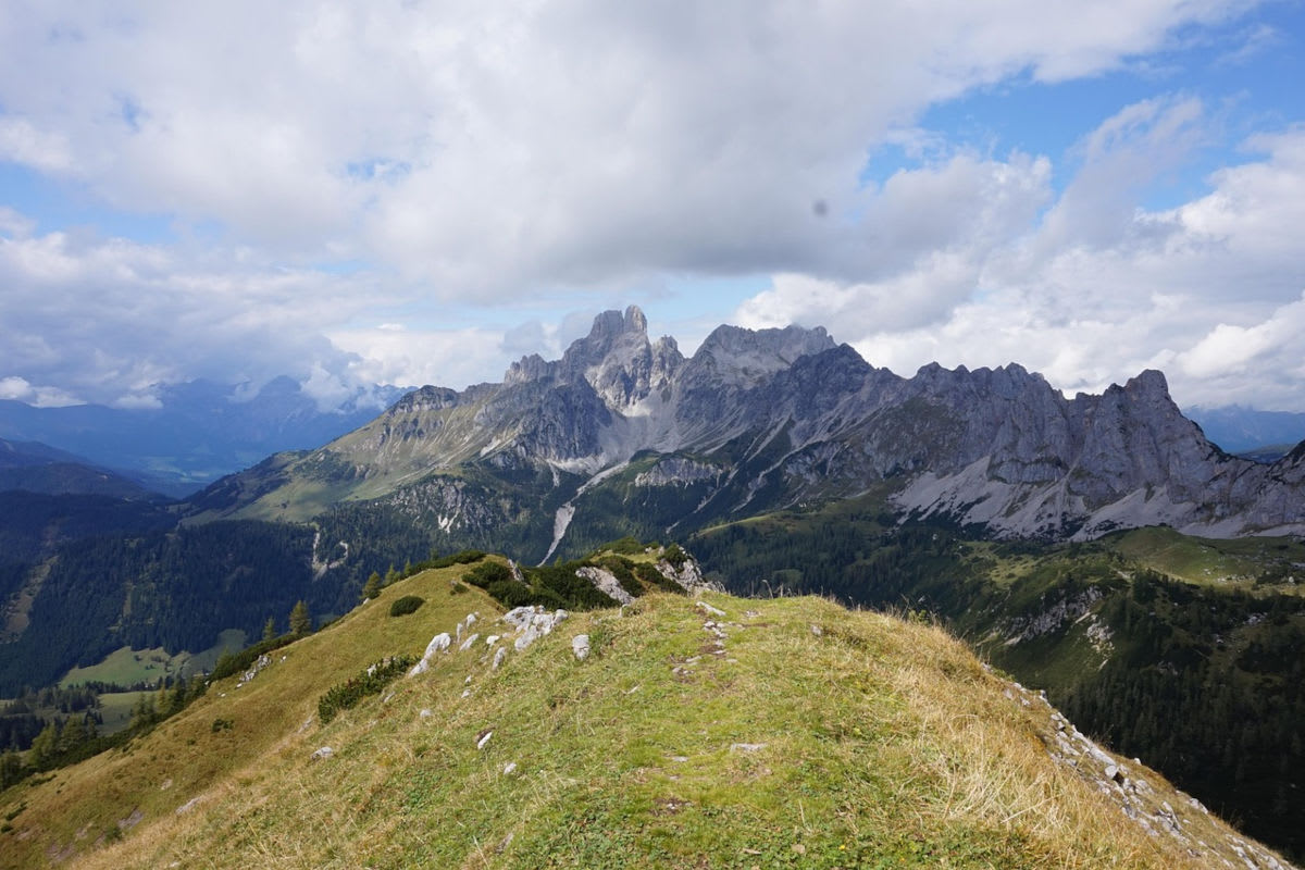 Gosau OÖ – Urlauberpaar wollte mit Mietwagen auf den Dachstein fahren