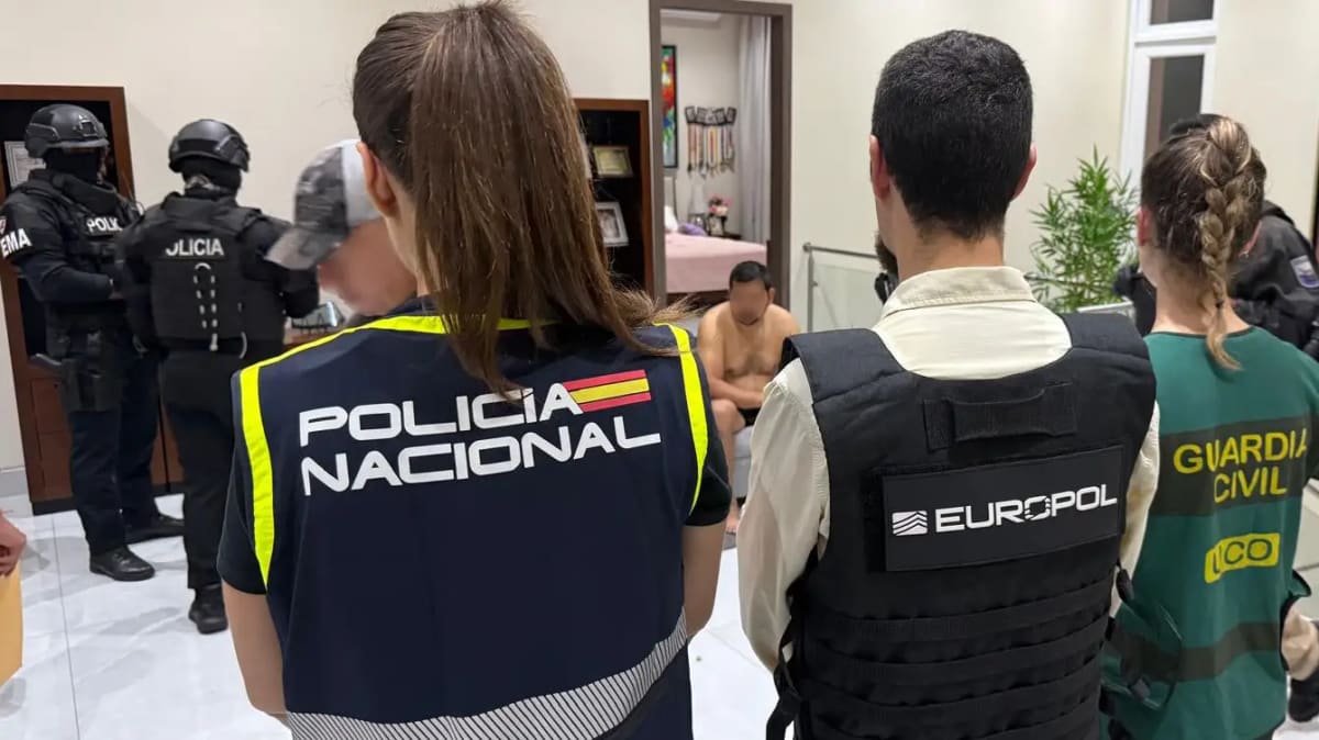 20 Festnahmen bei Razzia gegen internationalen Kokainschmuggel