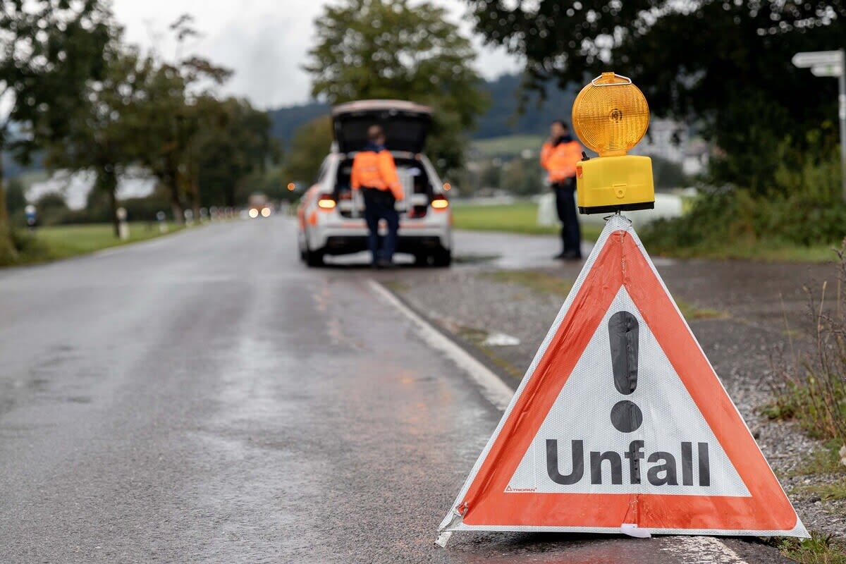 Unfall zwischen Seewen (SO) und Ziefen (BL) - Strasse gesperrt