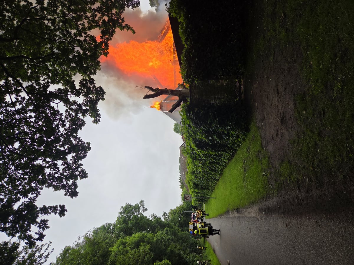 Hemslingen – Großbrand zerstört Wohnhaus vollständig