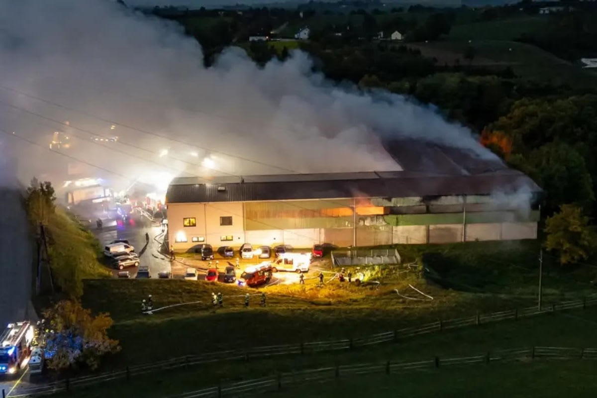 Ruhstetten – Brand in Entsorgungsbetrieb führt zu Großeinsatz