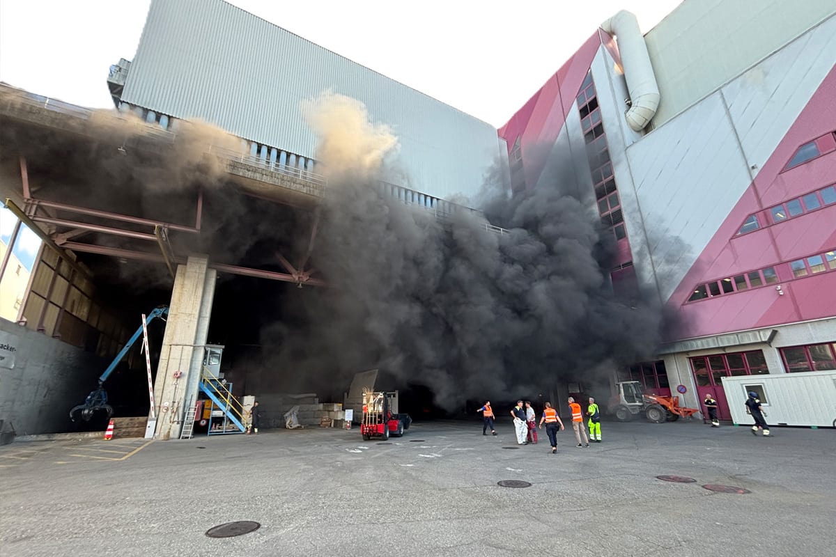 Hinwil ZH – Sachschaden nach Brand in Kehrichtverwertungsanlage