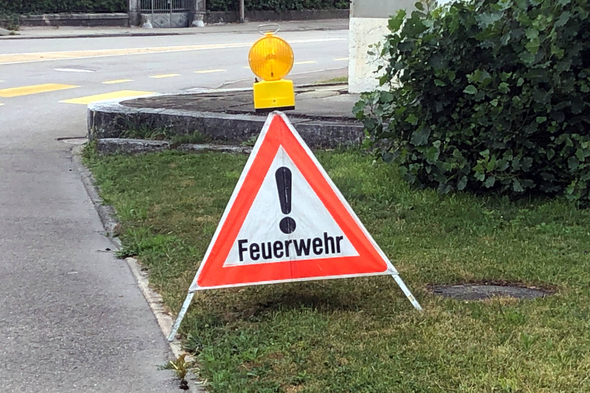 Bern – Akkuschrank gerät in Brand