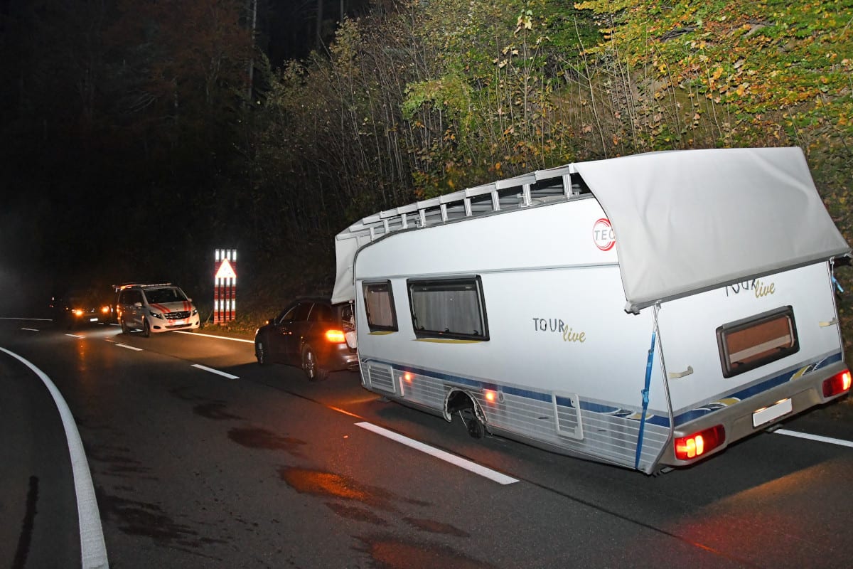 Chur GR – Wohnwagen verliert ein Rad