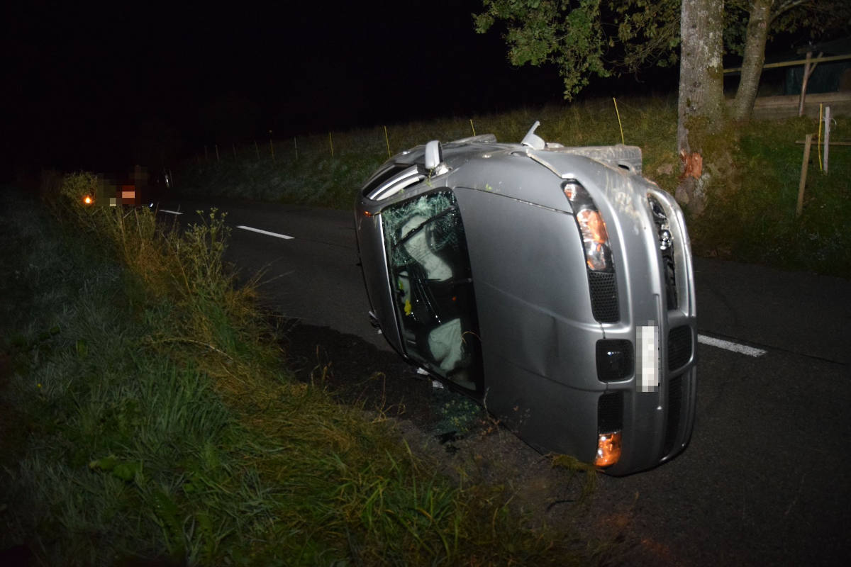 Bibern SO – Fahrzeuglenker/in entfernt sich nach Verkehrsunfall von Unfallstelle
