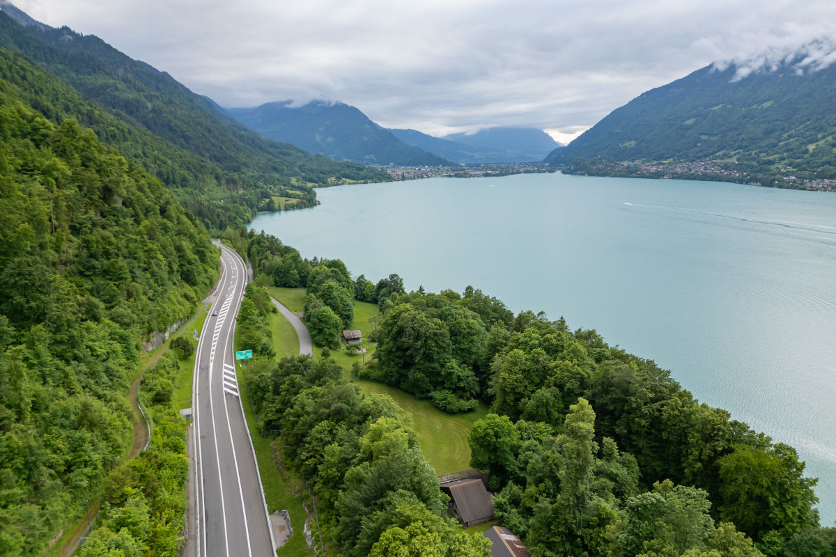 Tunnelsperrungen auf der A6 und A8 im Berner Oberland