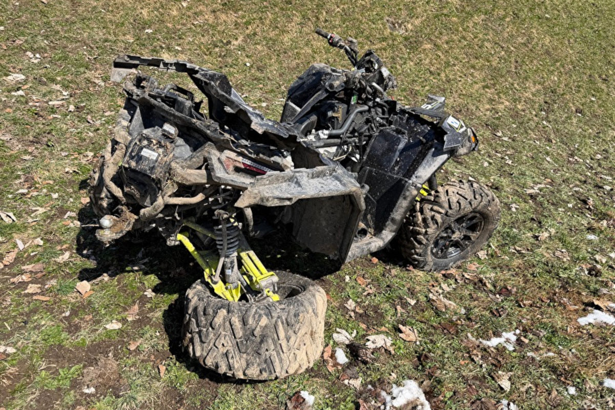 Unfall in Bristen UR – Quad stürzt über Stützmauer