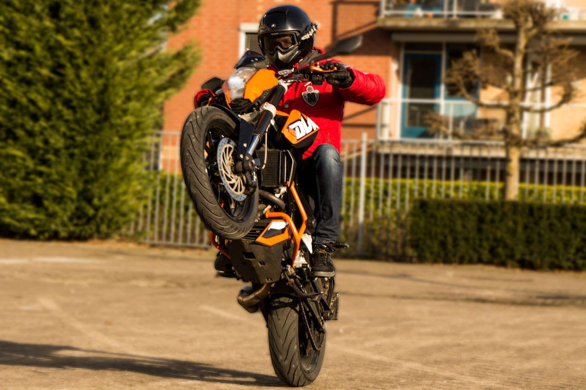 Nach Unfall mit Motorrad in Buochs NW – Polizei sucht geflüchteten Lenker