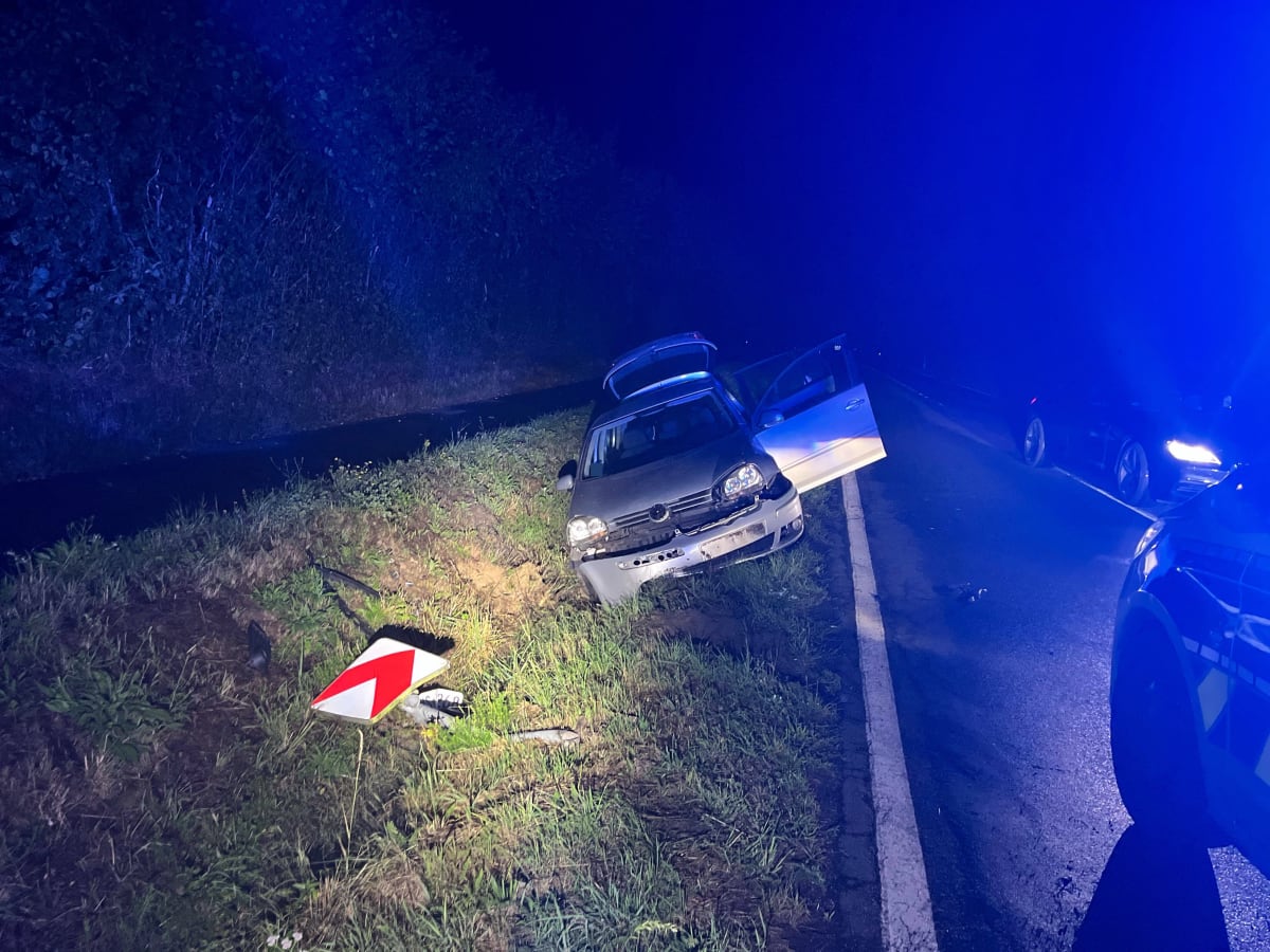 Nottuln – Autofahrer landet auf Flucht vor Polizei im Graben