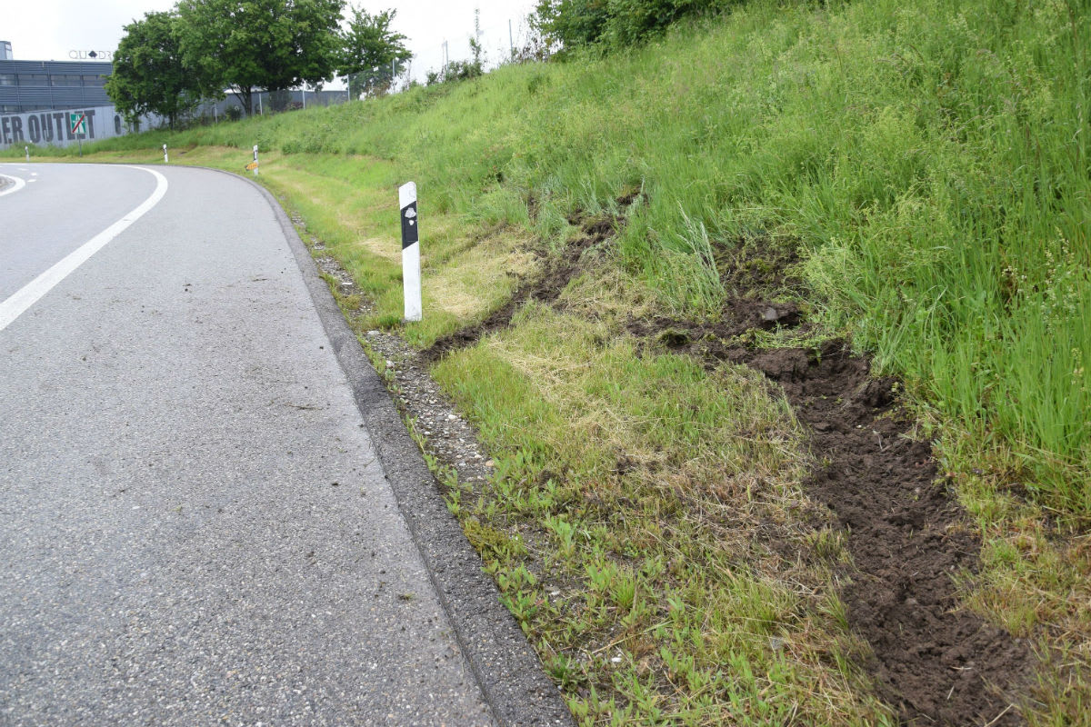 A5, Solothurn-Ost SO - Nach Selbstunfall weitergefahren - Fiat 500 gesucht