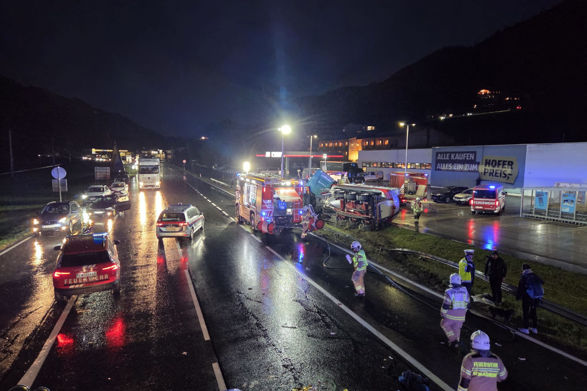 Schladming – Sechs Verletzte bei schwerem Unfall mit Lkw auf B320