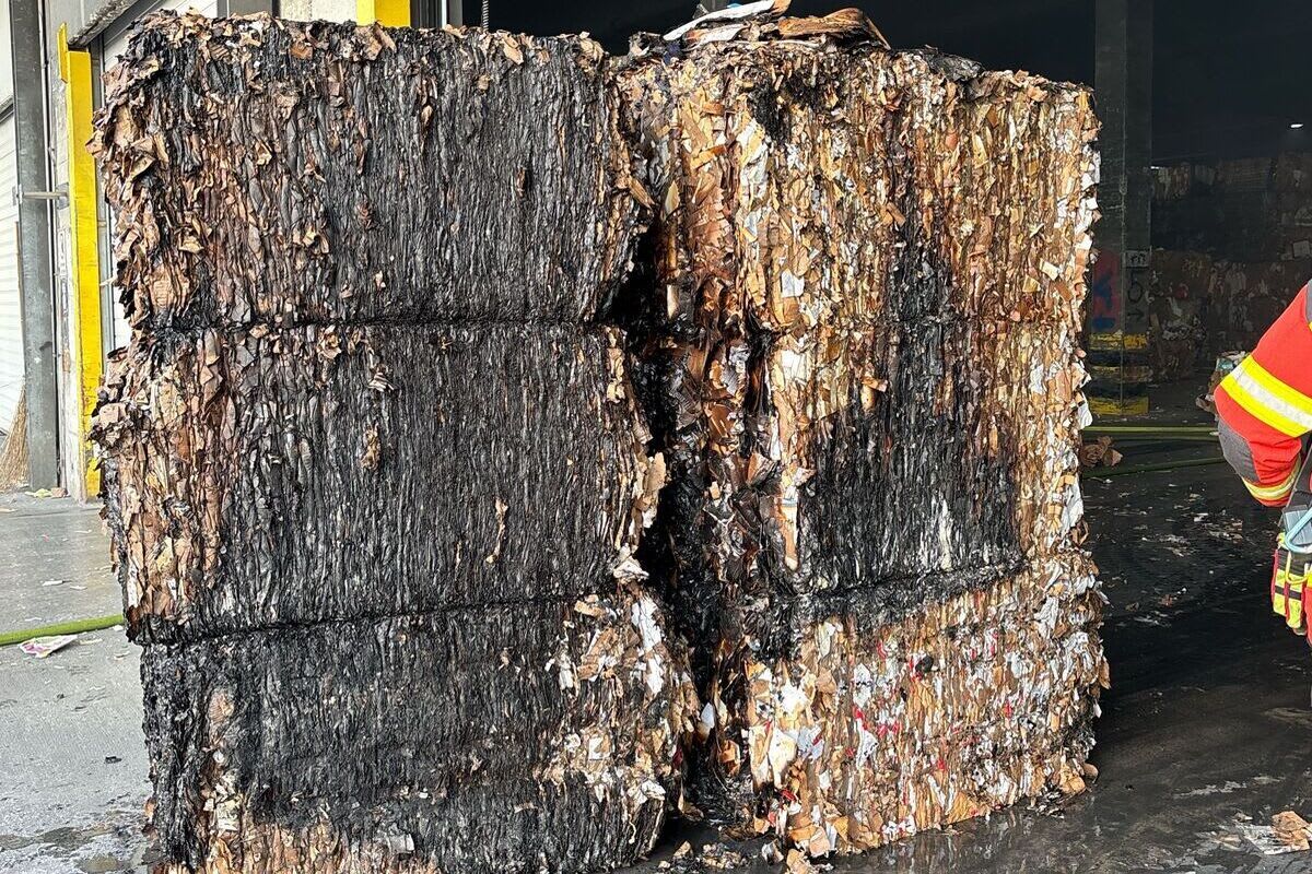 Niedergösgen SO – Brand in Papierfabrik
