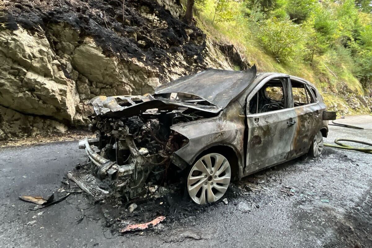 Laupersdorf SO – Strasse wegen Fahrzeugbrand gesperrt