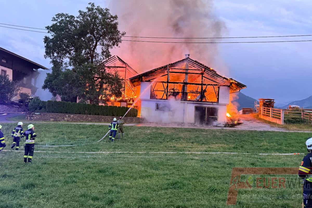 Irschen – Brand zerstört Wirtschaftsgebäude