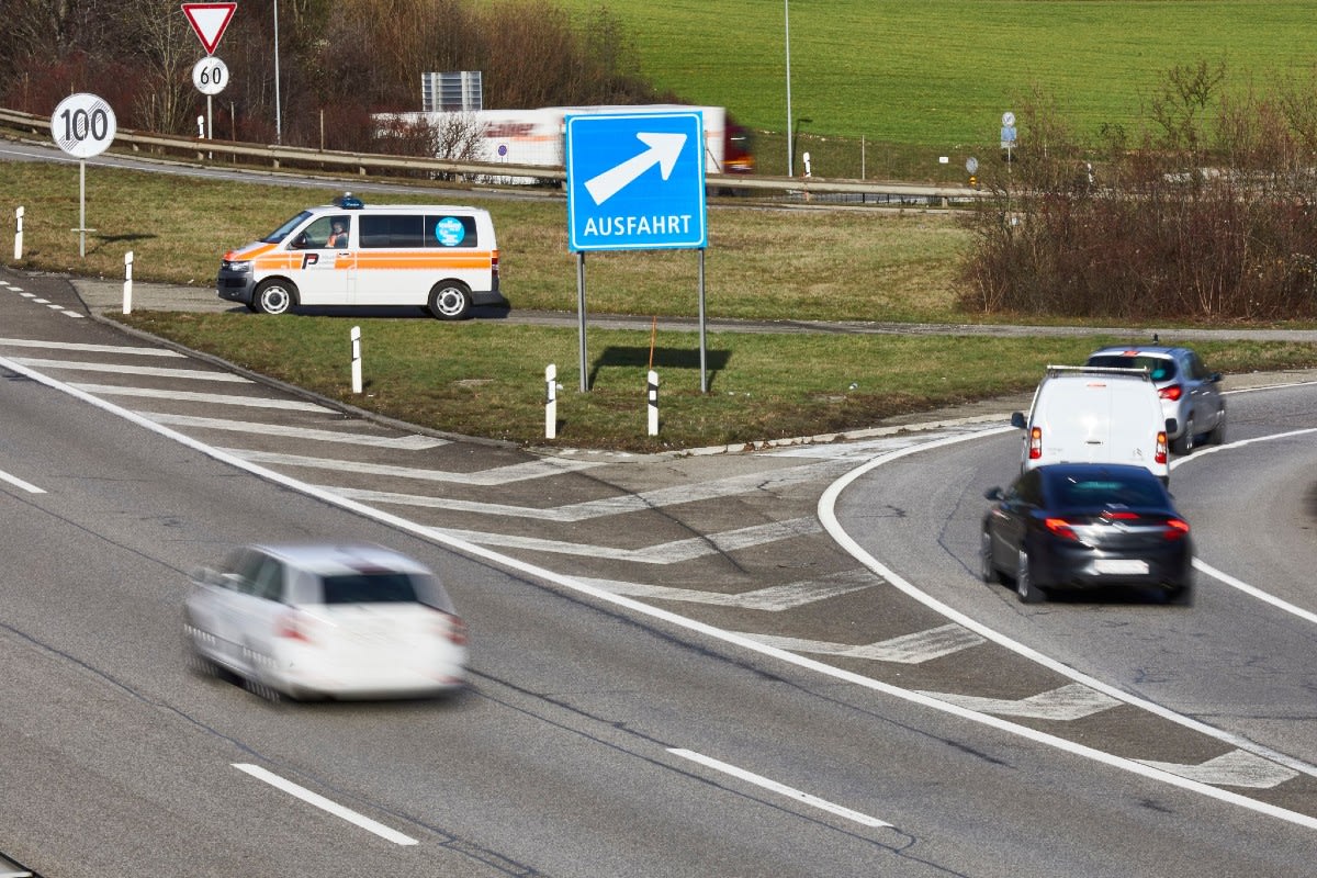 Mit Töffli auf der A2 bei Egerkingen SO - 21-Jähriger Ohne Helm und ohne Führerausweis erwischt