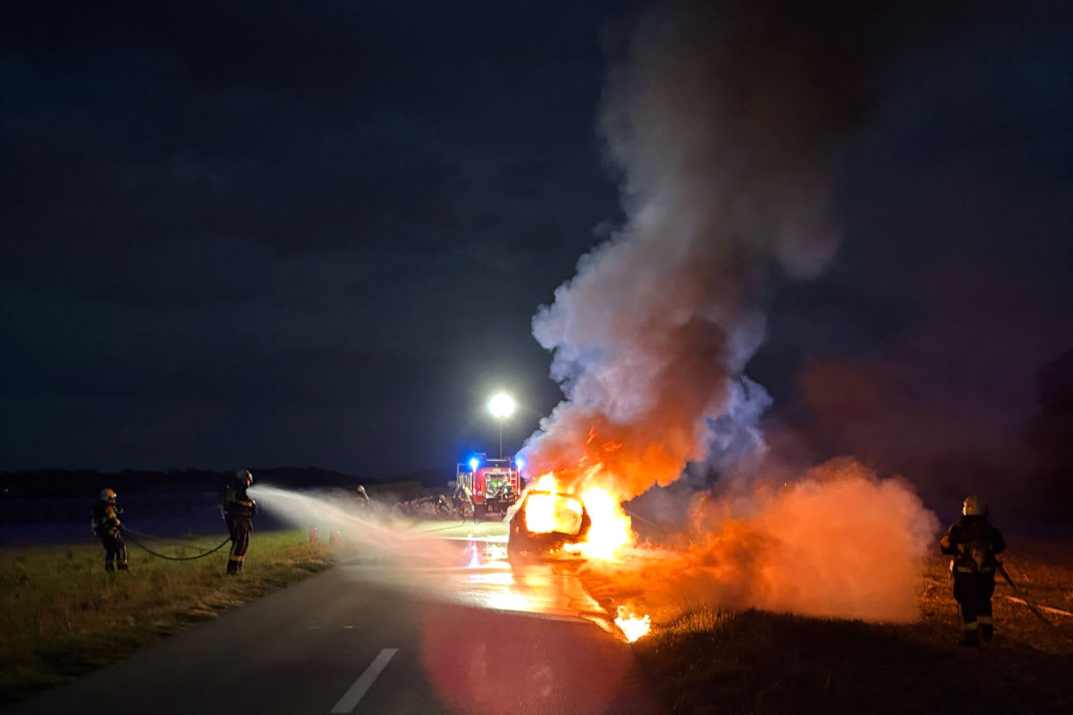 Neuenegg BE – Technischer Defekt löst Fahrzeugbrand aus